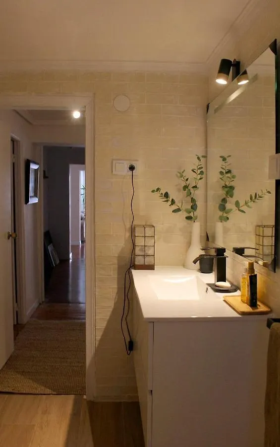 C01A02 La Casa Del Pintor Apartment Santander Spain